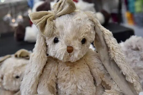 ぬいぐるみの処分はどうしてる 7つの方法と正しい捨て方を徹底解説 おかたづけろぐ ぬいぐるみの処分はどうしてる 7つの方法と正しい捨て方を徹底解説 おかたづけろぐ